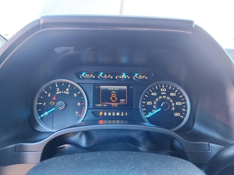 2017 FORD F150 SUPERCREW 9