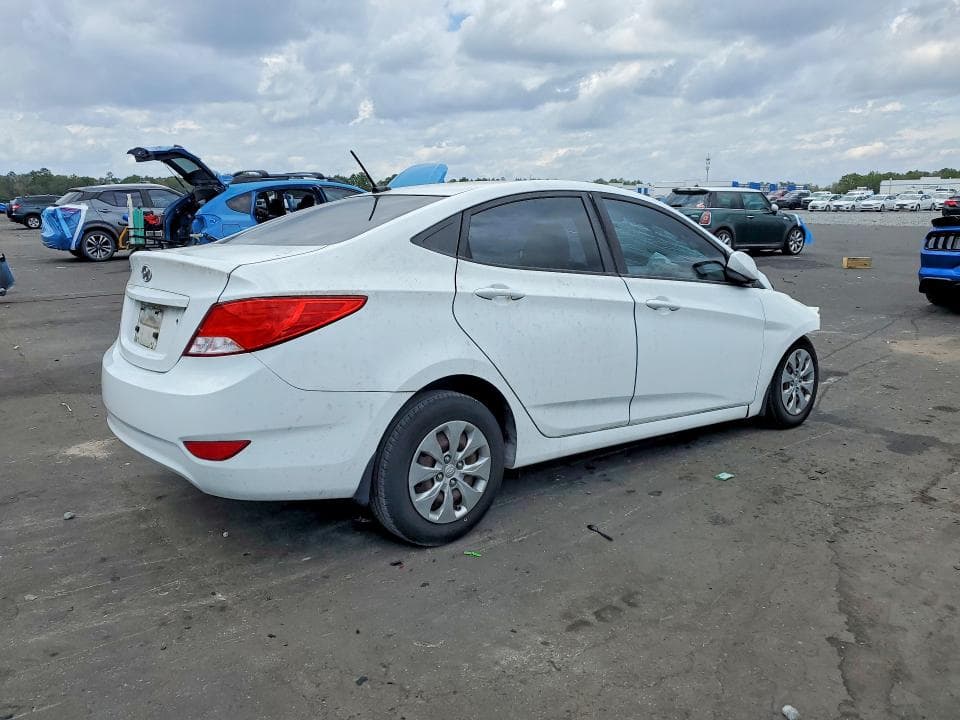 2017 HYUNDAI ACCENT SE 3
