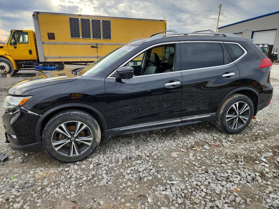 2017 NISSAN ROGUE SV - 1