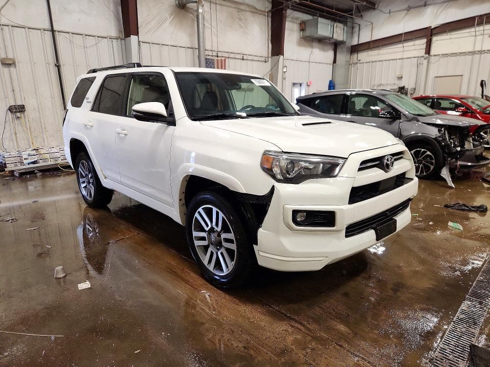 2022 TOYOTA 4RUNNER TRD SPORT 4