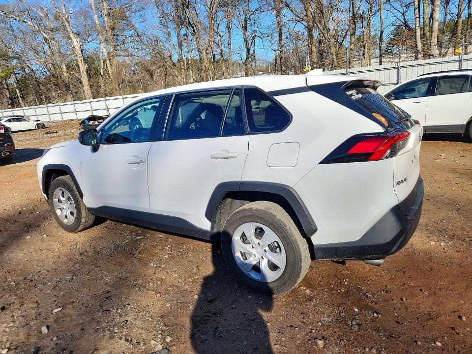 2024 TOYOTA RAV4 LE 2