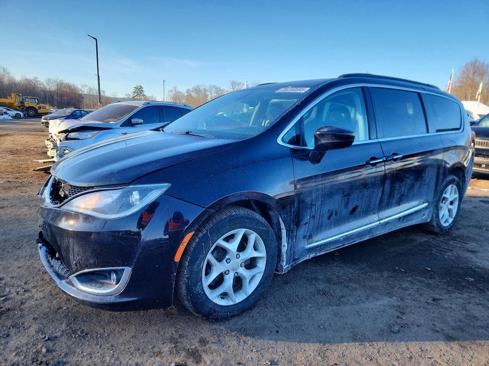 2017 CHRYSLER PACIFICA TOURING L - 1