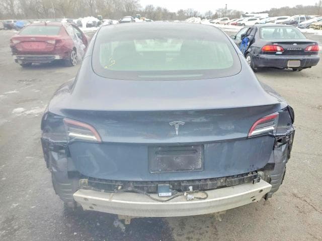 2020 TESLA MODEL 3 6