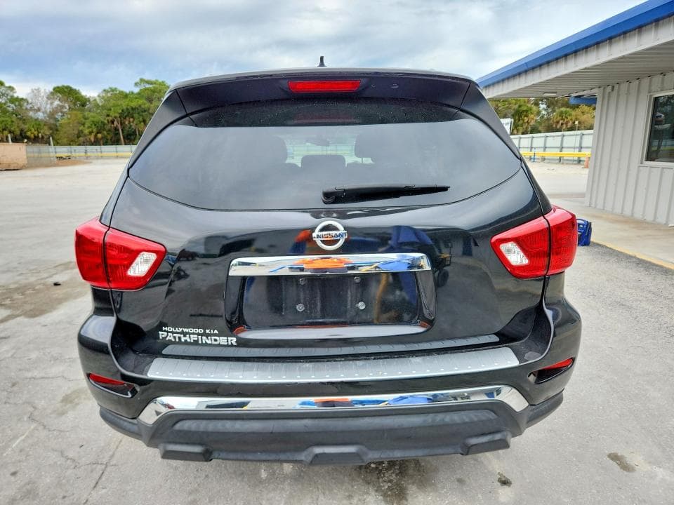 2017 NISSAN PATHFINDER S 6
