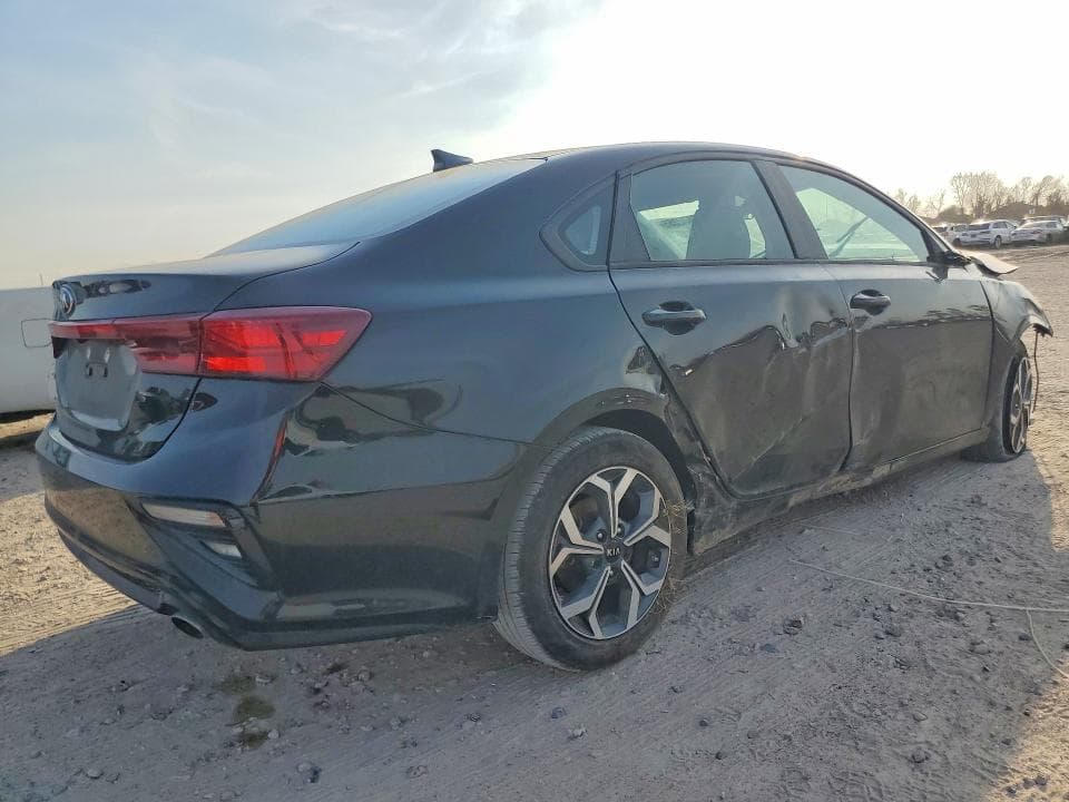 2021 KIA FORTE 3