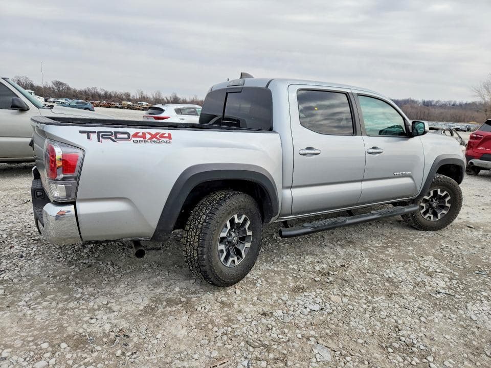 2022 TOYOTA TACOMA DOUBLE CAB 3