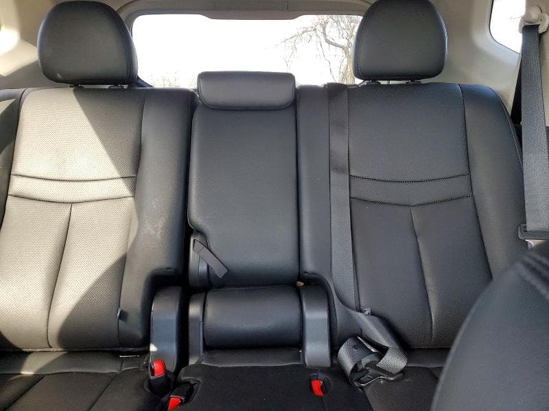 2019 NISSAN ROGUE S 10