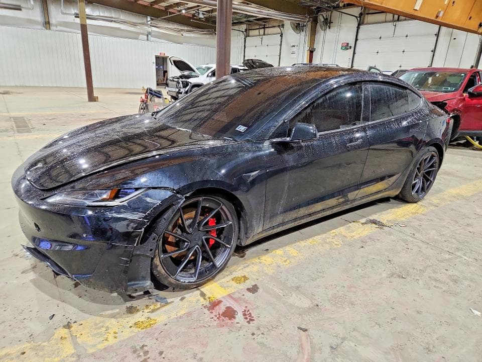 2025 TESLA MODEL 3 - 1