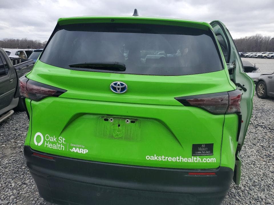 2024 TOYOTA SIENNA 6