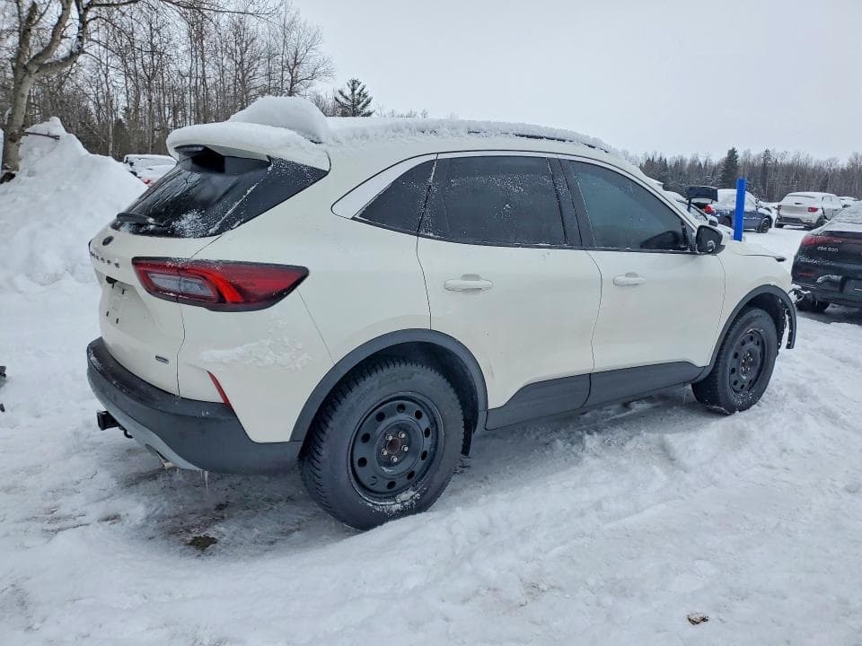 2024 FORD ESCAPE 3