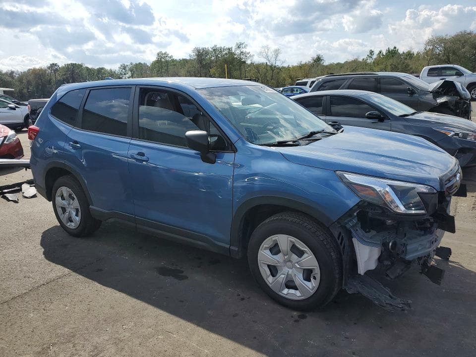 2023 SUBARU FORESTER 4