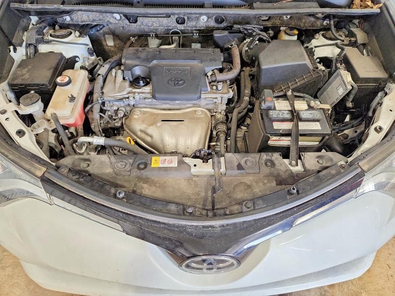2017 TOYOTA RAV4 XLE 11