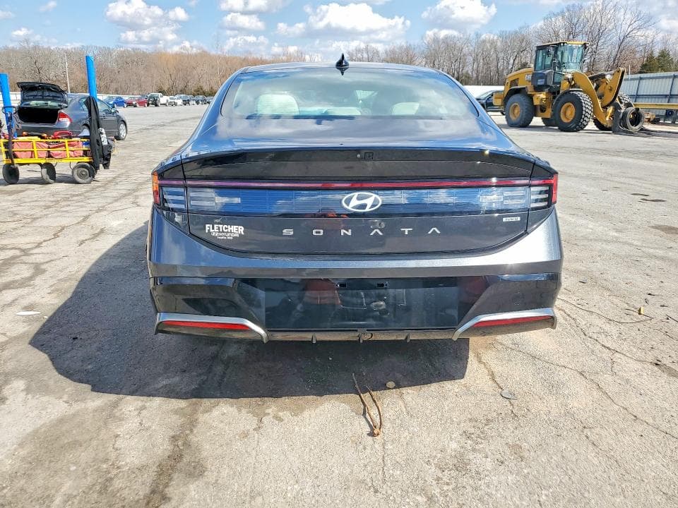 2024 HYUNDAI SONATA HYBRID SEL 6