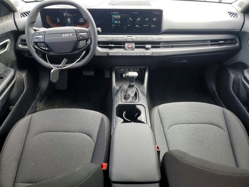 2025 KIA K4 LXS 8