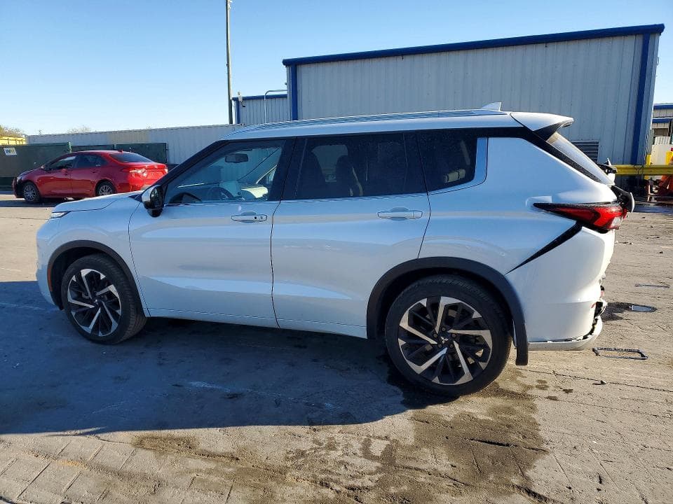 2024 MITSUBISHI OUTLANDER SEL 2