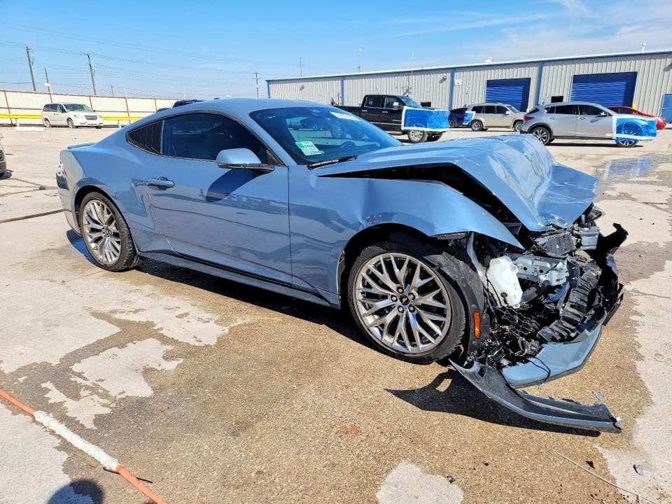 2024 FORD MUSTANG 4