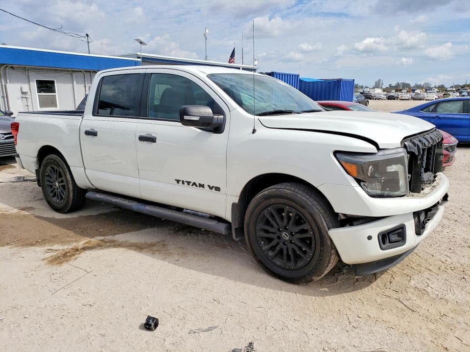 2019 NISSAN TITAN PLATINUM RESERVE 4