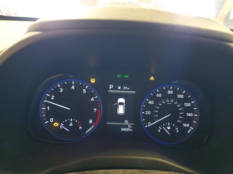 2023 HYUNDAI KONA SE 9