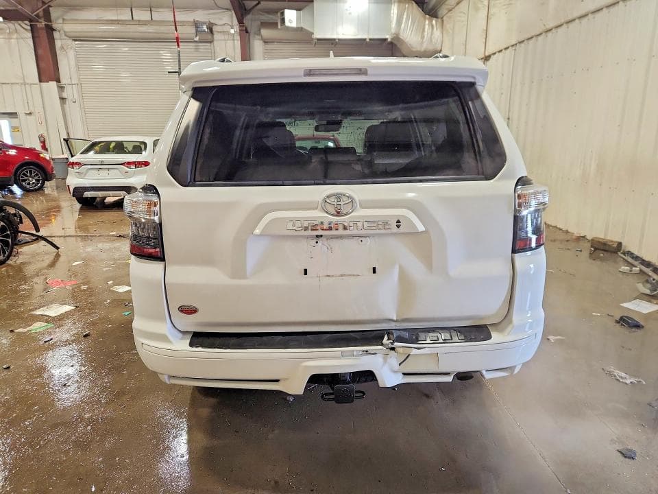 2022 TOYOTA 4RUNNER TRD SPORT 6