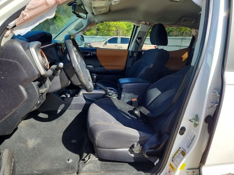 2017 TOYOTA TACOMA SR5 V6 7