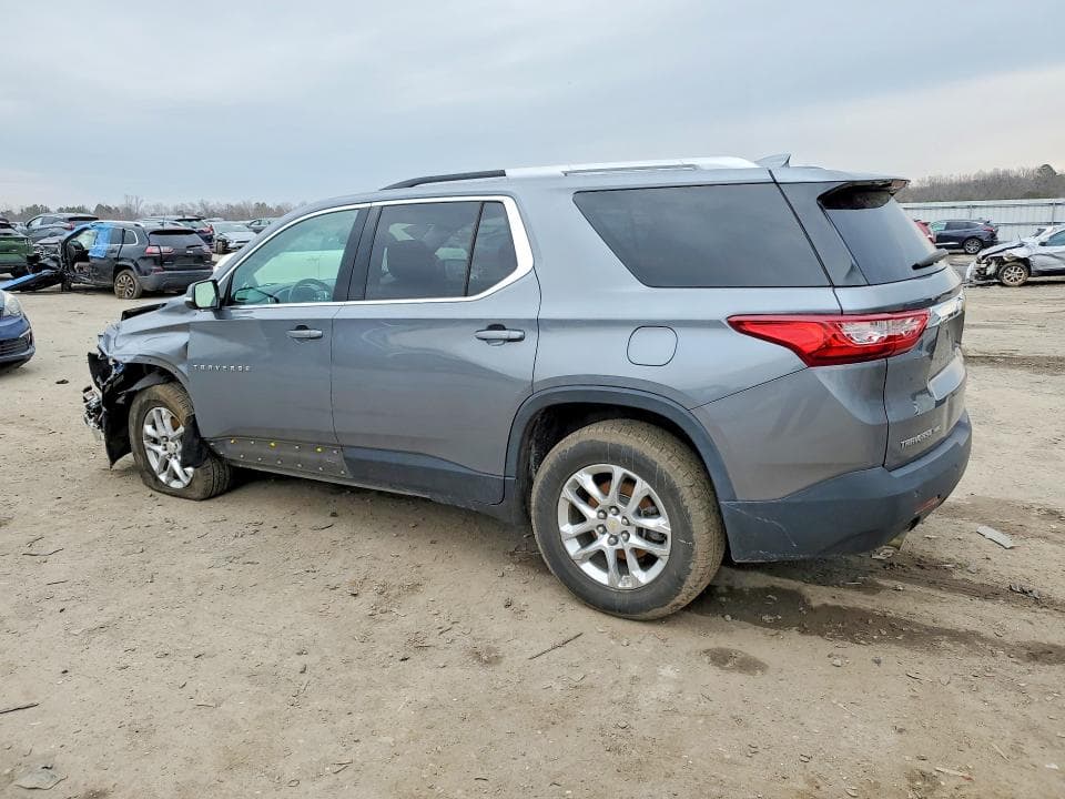2018 CHEVROLET TRAVERSE LT 2