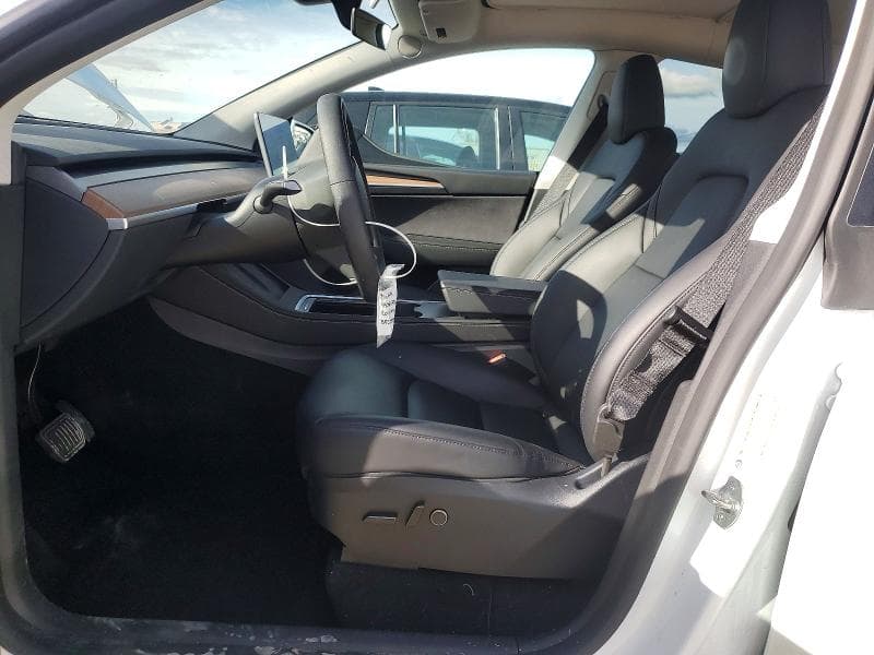 2025 TESLA MODEL Y 7