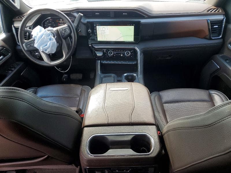 2024 GMC SIERRA K2500 DENALI 8