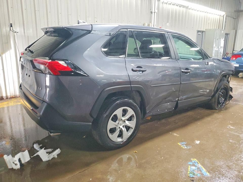 2022 TOYOTA RAV4 LE 3