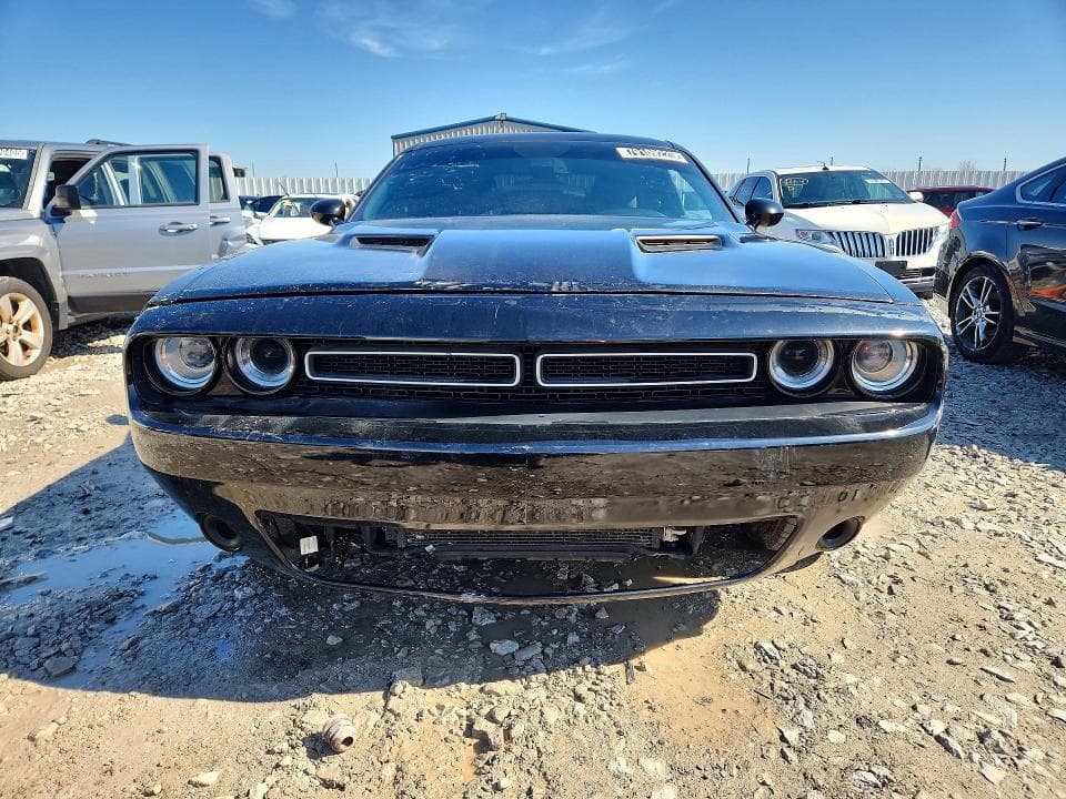 2018 DODGE CHALLENGER SXT 5
