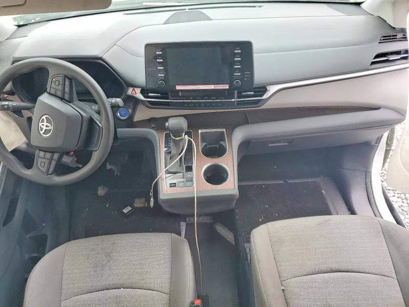 2024 TOYOTA SIENNA 8