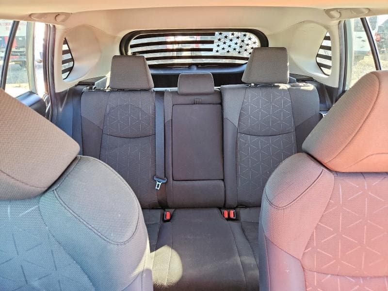 2021 TOYOTA RAV4 XLE 10