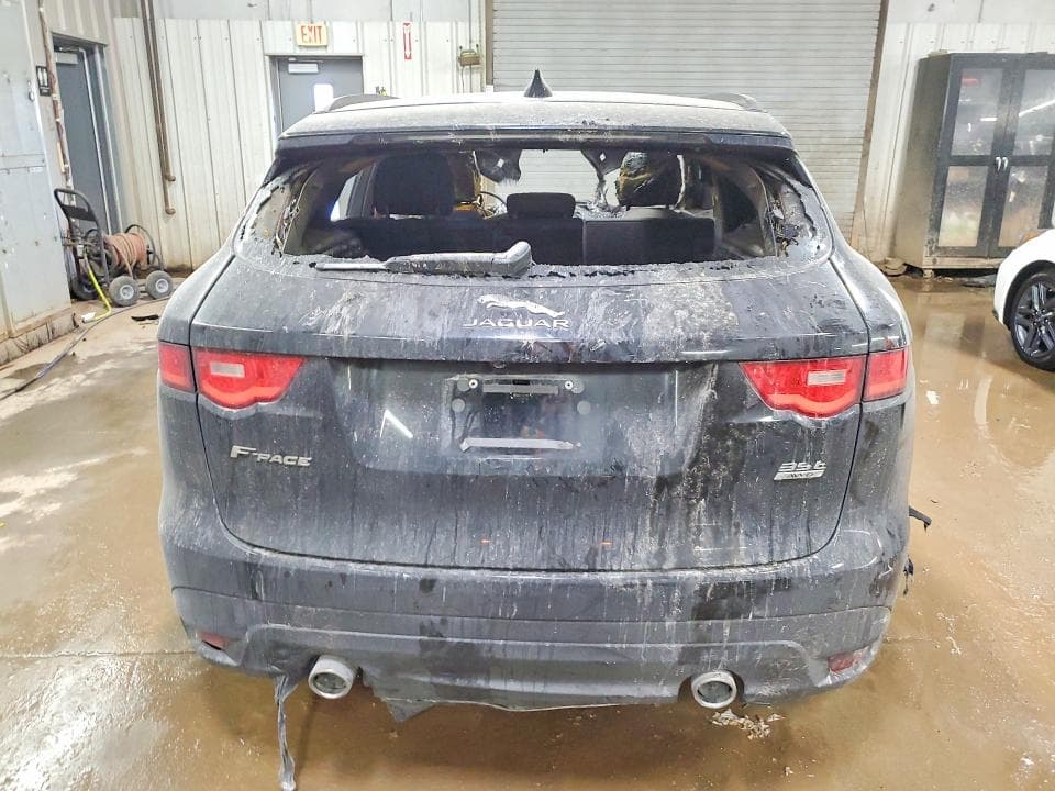 2017 JAGUAR F-PACE PREMIUM 6