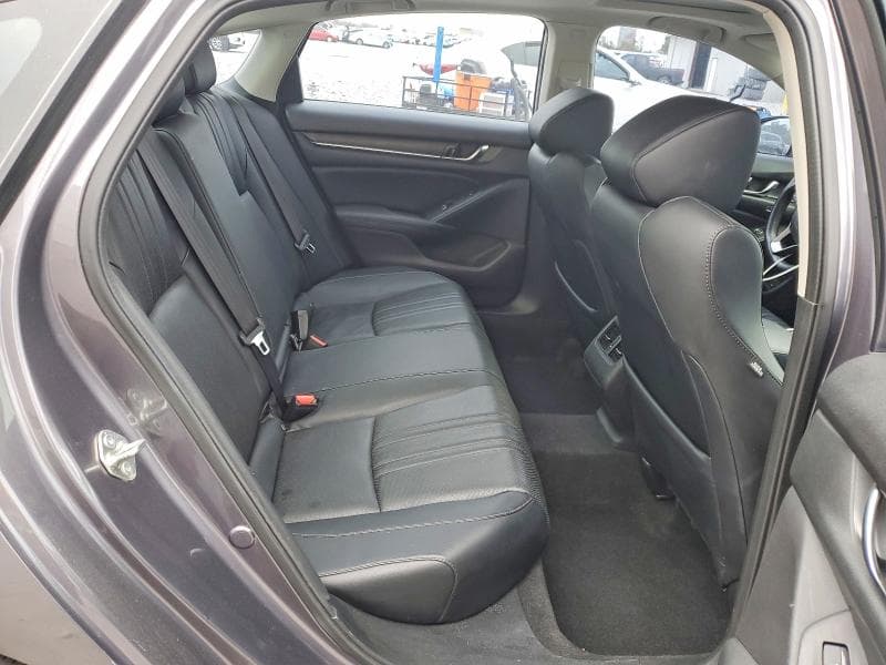 2018 HONDA ACCORD TOURING 10