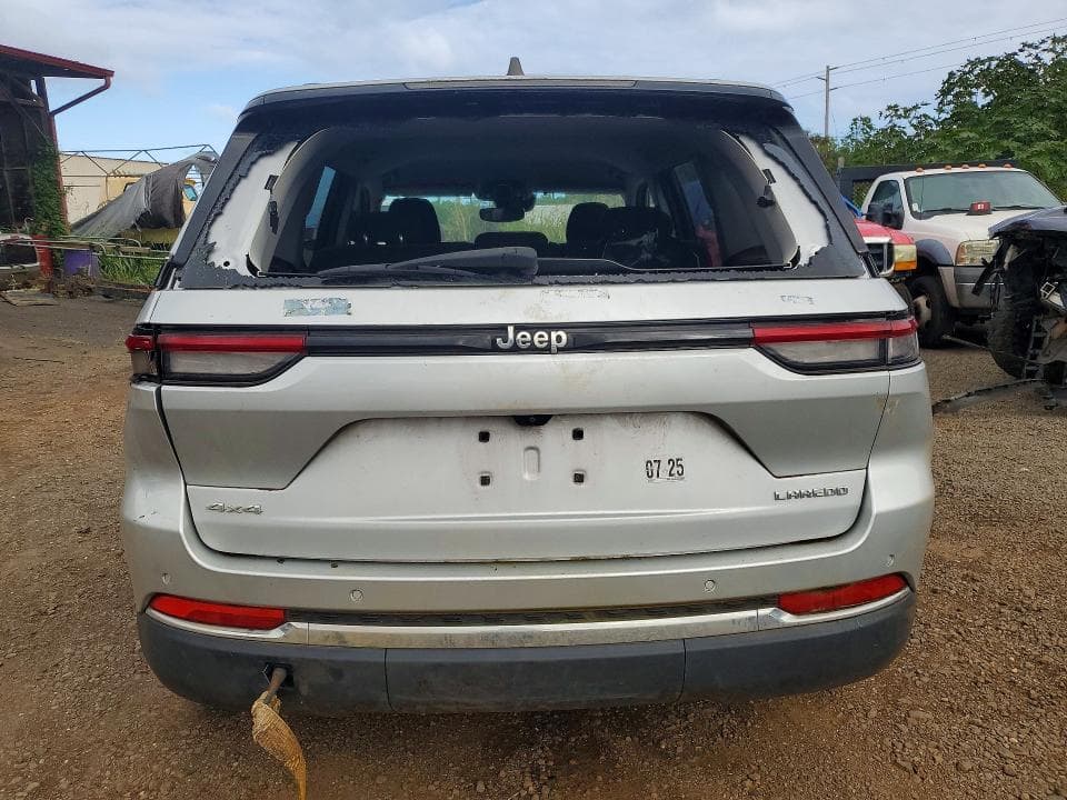2023 JEEP GRAND CHEROKEE LAREDO 6