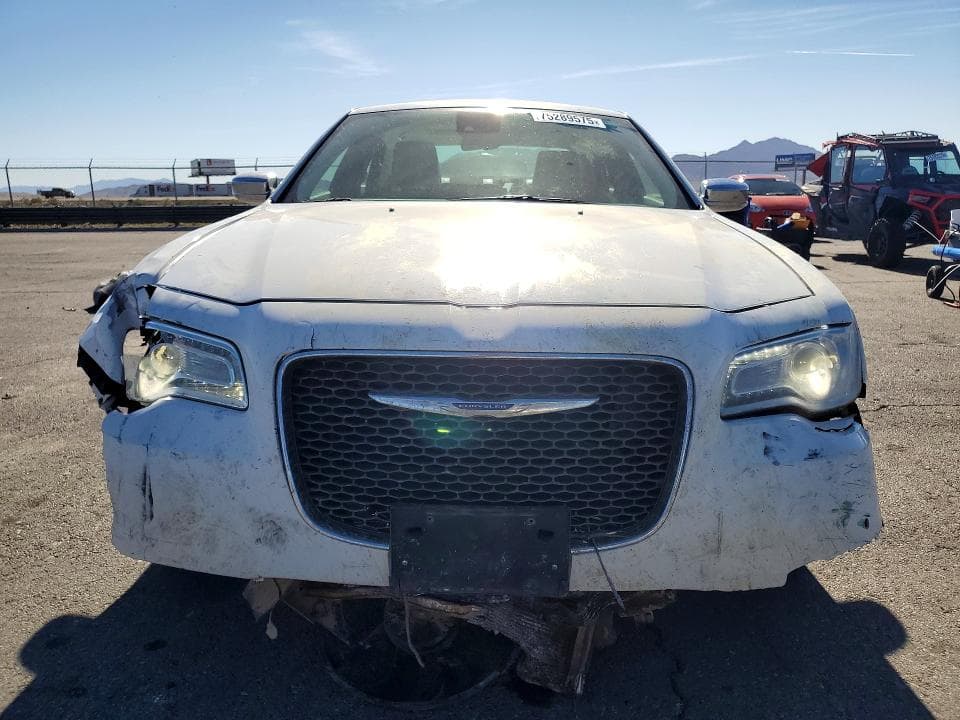 2017 CHRYSLER 300C 5