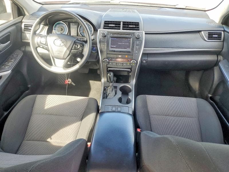 2017 TOYOTA CAMRY HYBRID 8