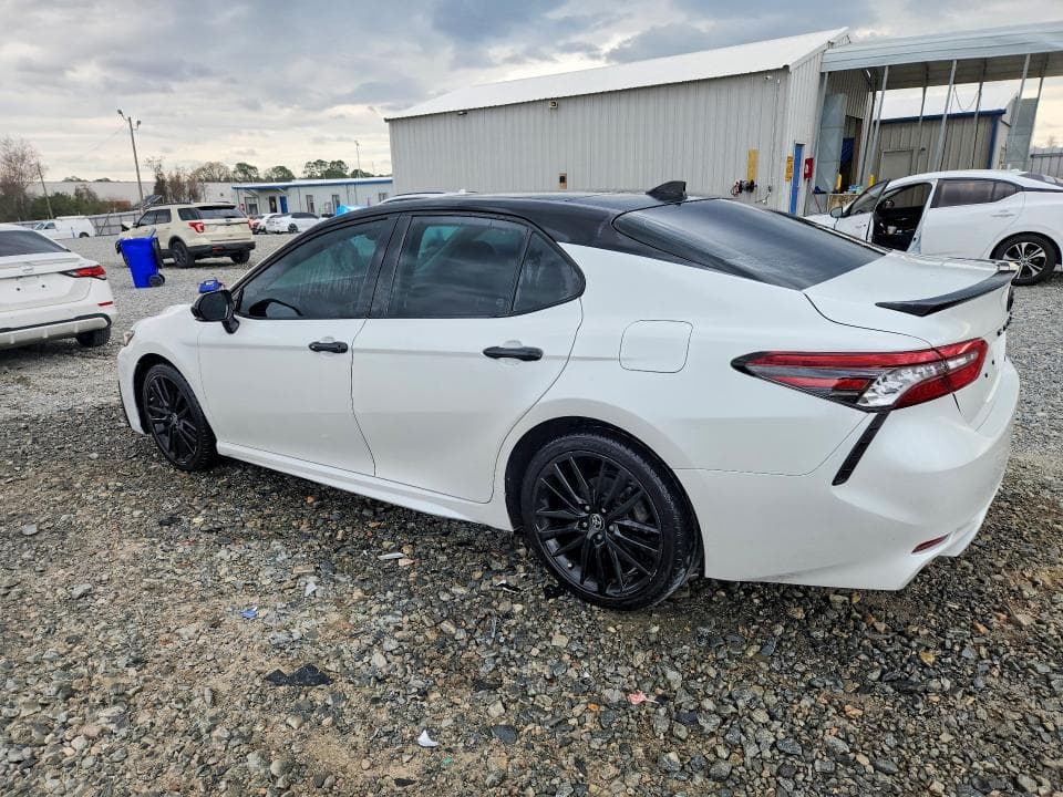 2022 TOYOTA CAMRY XSE 2