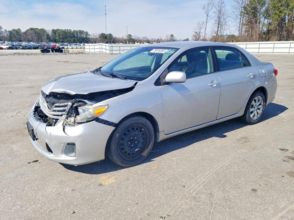 2013 TOYOTA COROLLA
