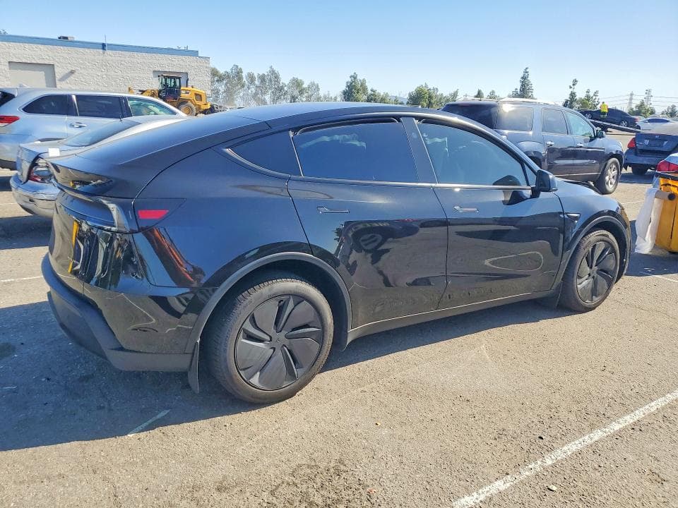 2026 TESLA MODEL Y 3