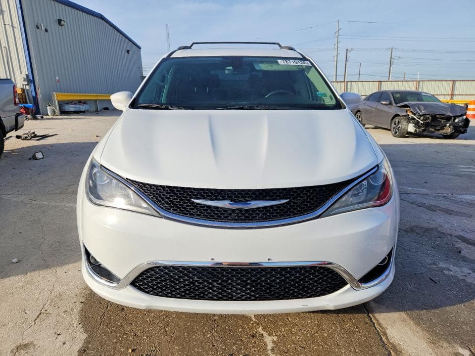 2018 CHRYSLER PACIFICA TOURING L 5