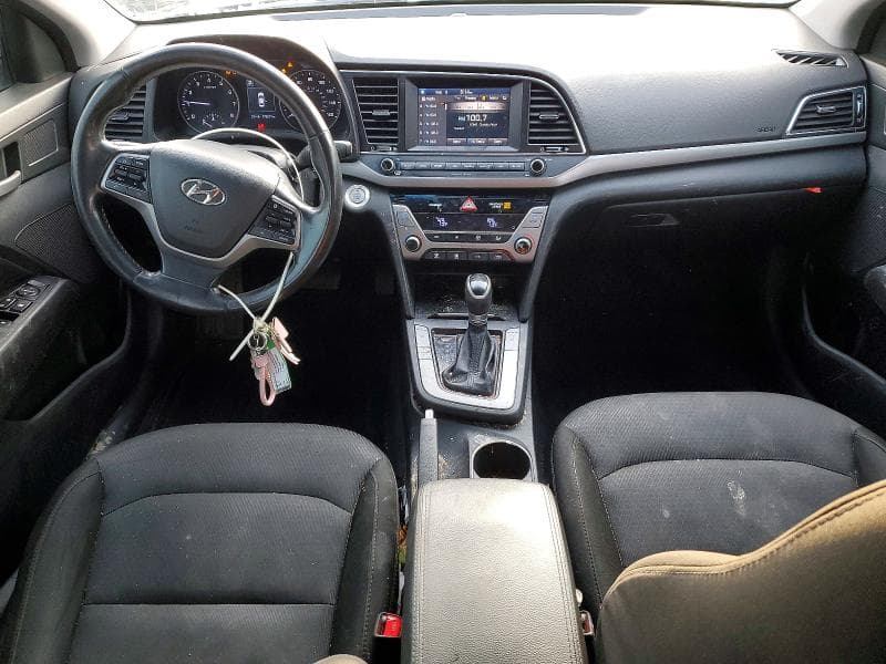 2017 HYUNDAI ELANTRA SE 8