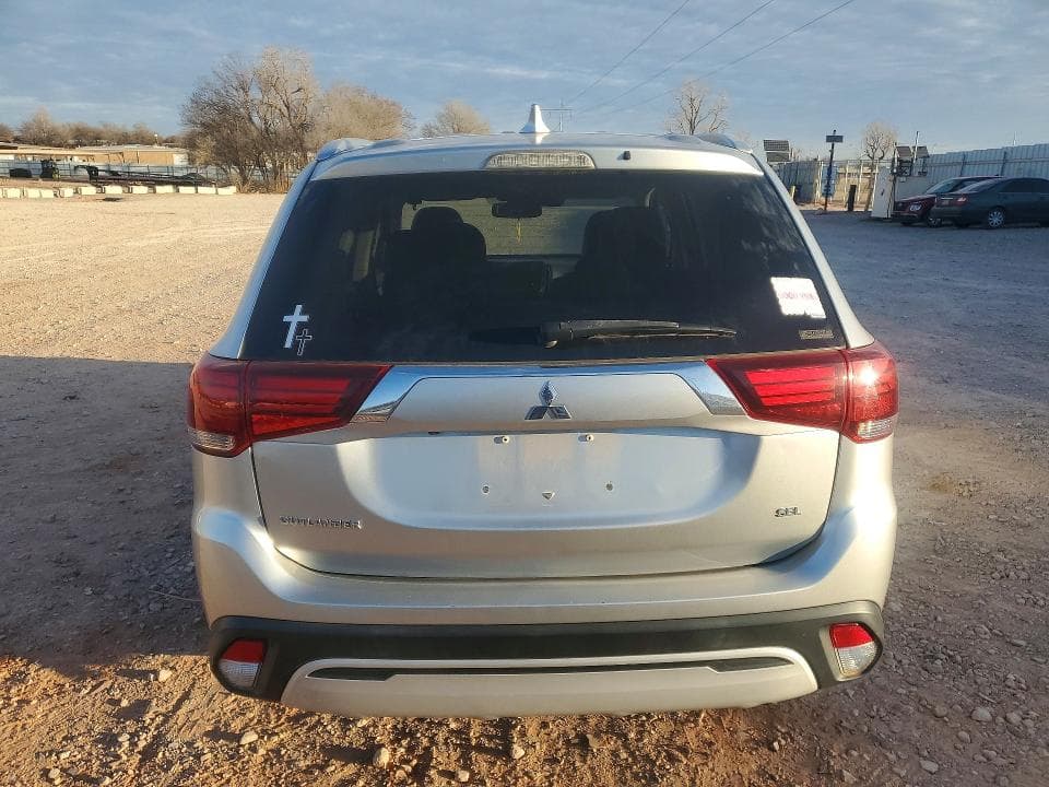 2020 MITSUBISHI OUTLANDER 6