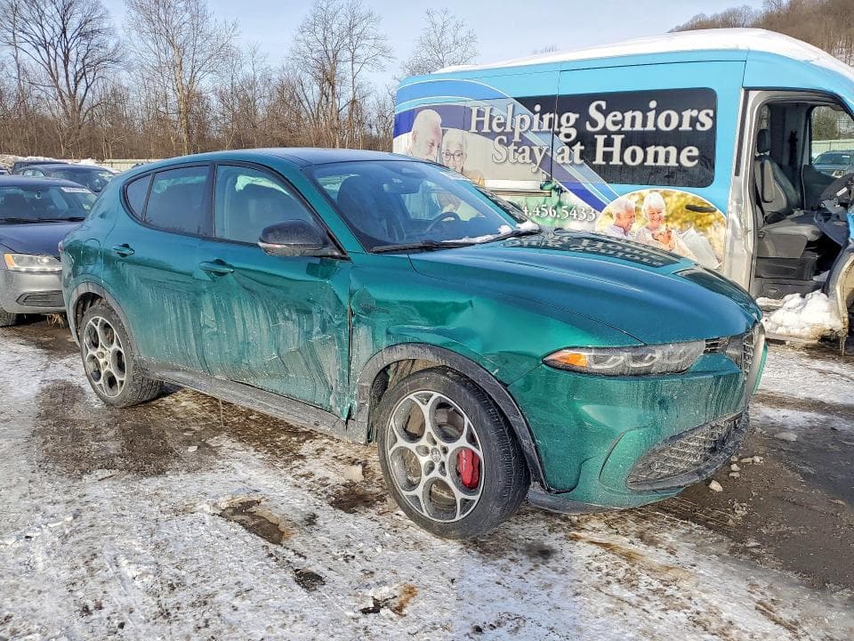 2024 ALFA ROMEO TONALE VELOCE 4