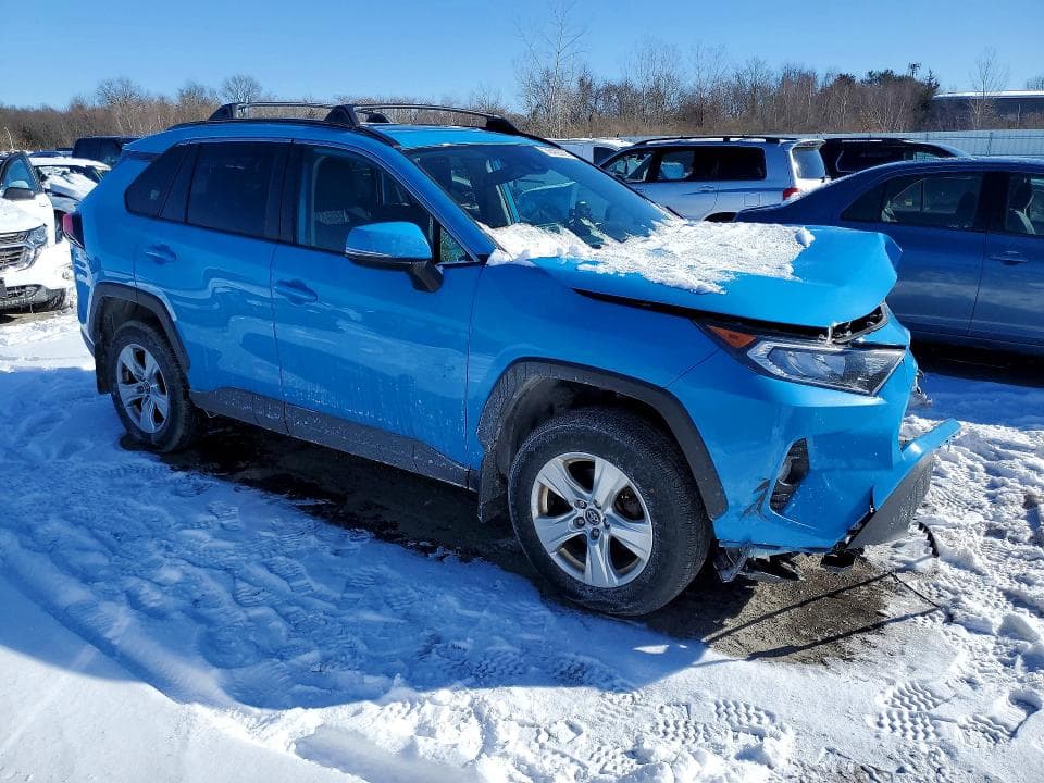 2021 TOYOTA RAV4 XLE 4