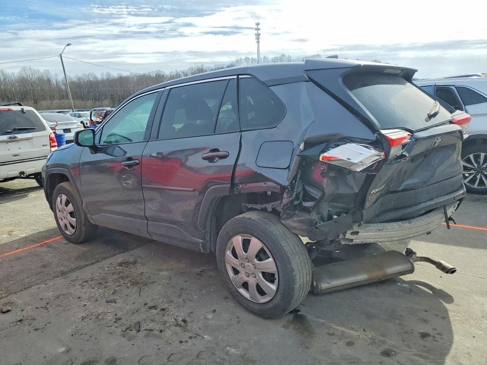 2023 TOYOTA RAV4 LE 2