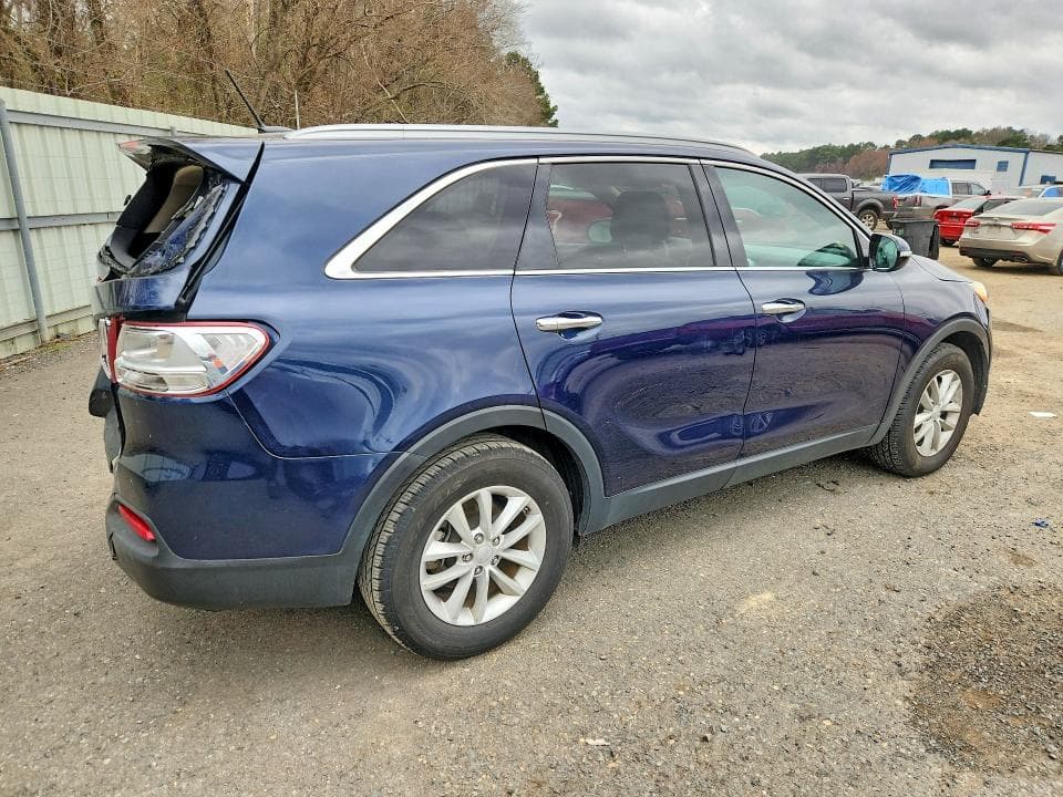 2017 KIA SORENTO LX V6 3