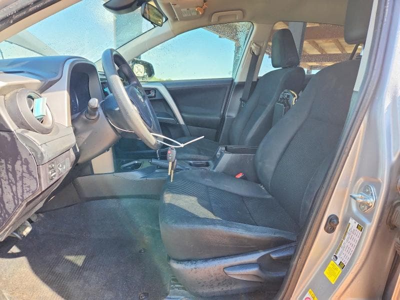 2017 TOYOTA RAV4 LE 7