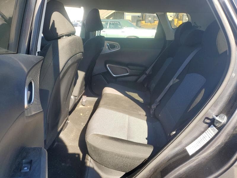 2023 KIA SOUL LX 11