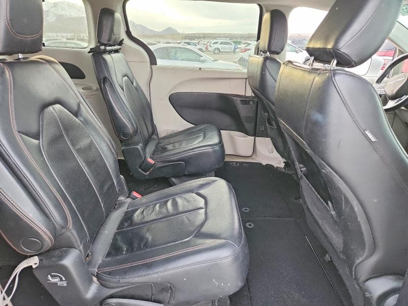 2018 CHRYSLER PACIFICA TOURING L 11