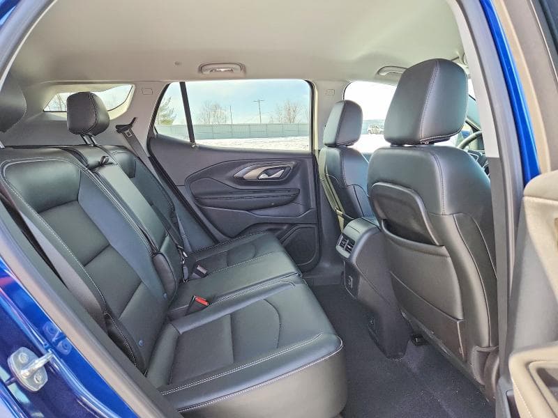 2022 GMC TERRAIN SLT 11